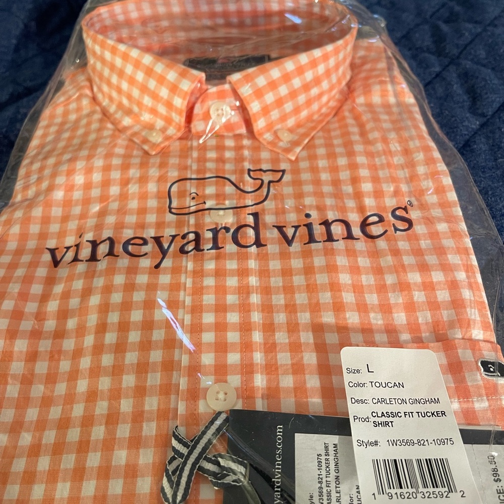 NWT, vineyard vines, men’s size large orange and white gingham buttondown